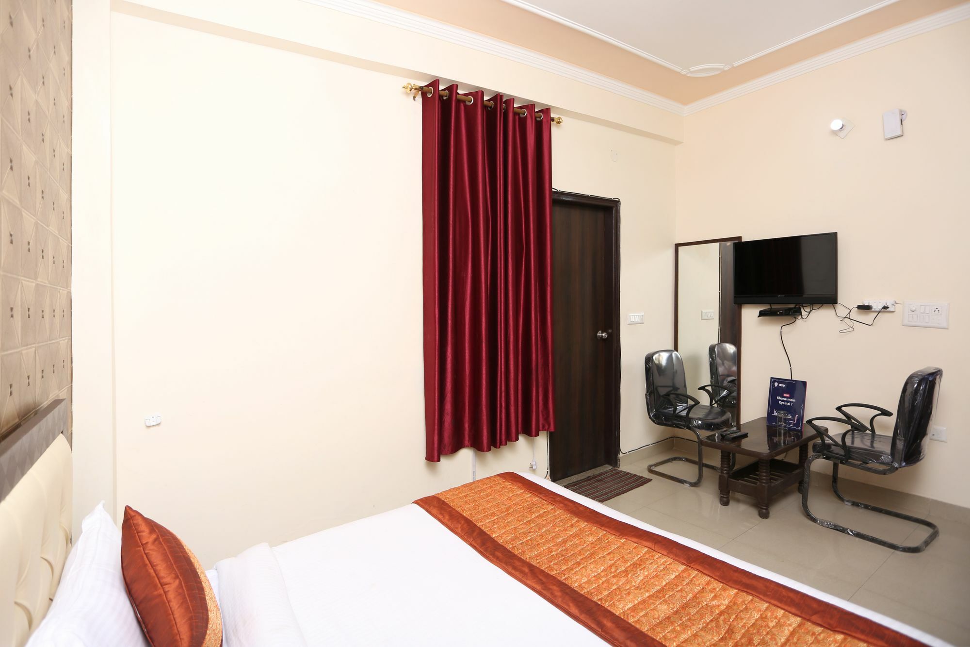 Super Hotel O Mahal New Delhi Buitenkant foto